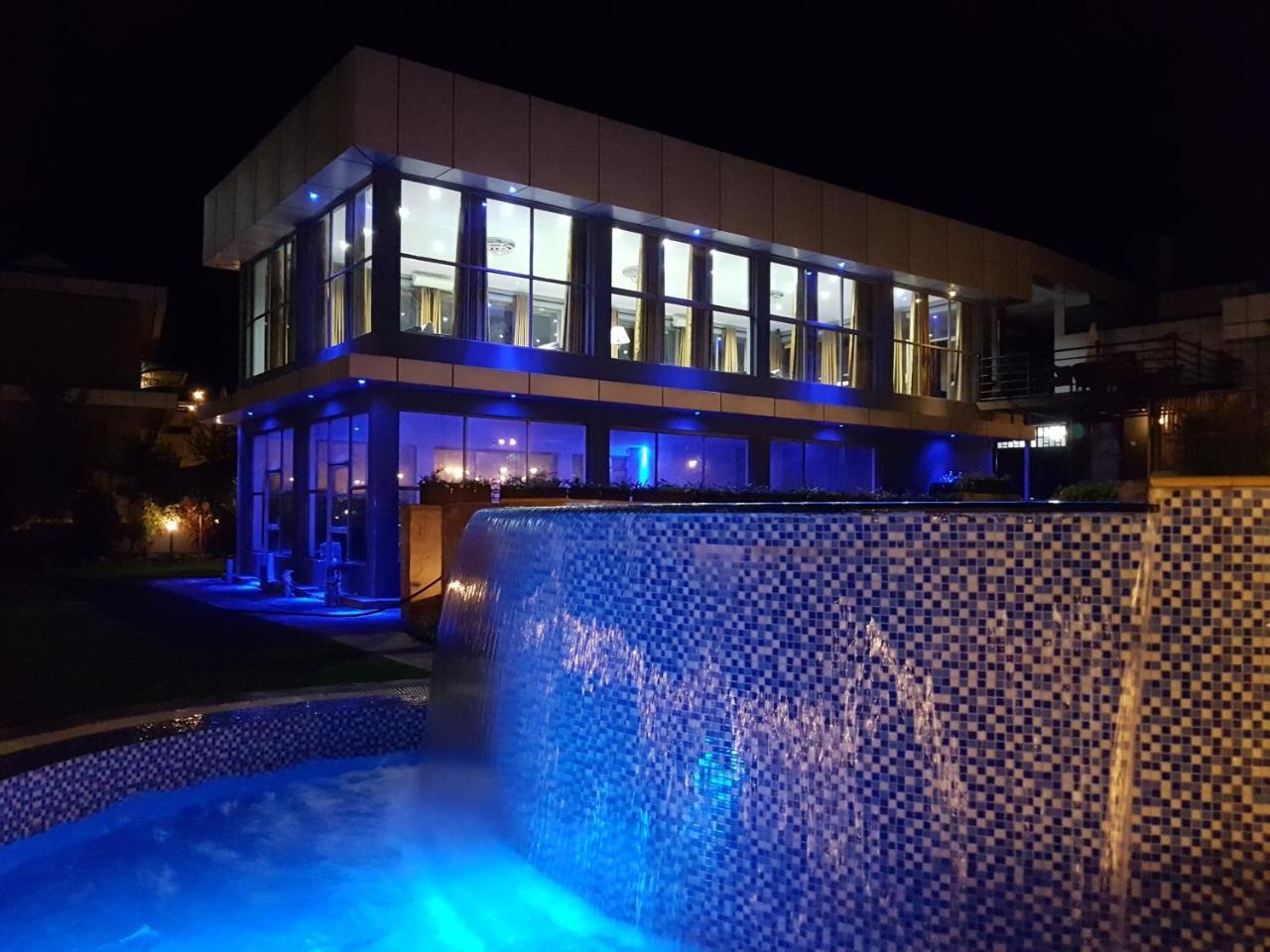 Fun Retreat Resort, Hotel And Ayurveda Spa 阿鲁沙 外观 照片