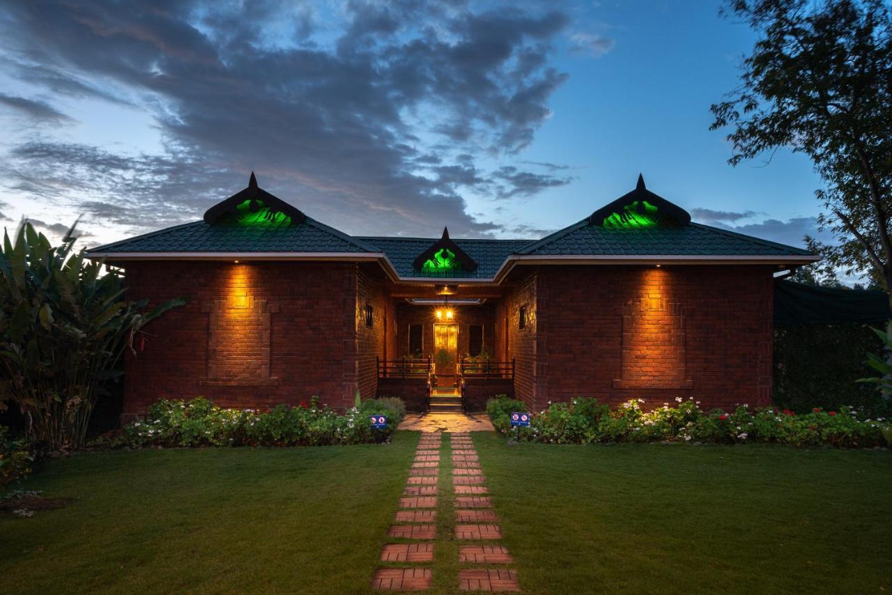 Fun Retreat Resort, Hotel And Ayurveda Spa 阿鲁沙 外观 照片