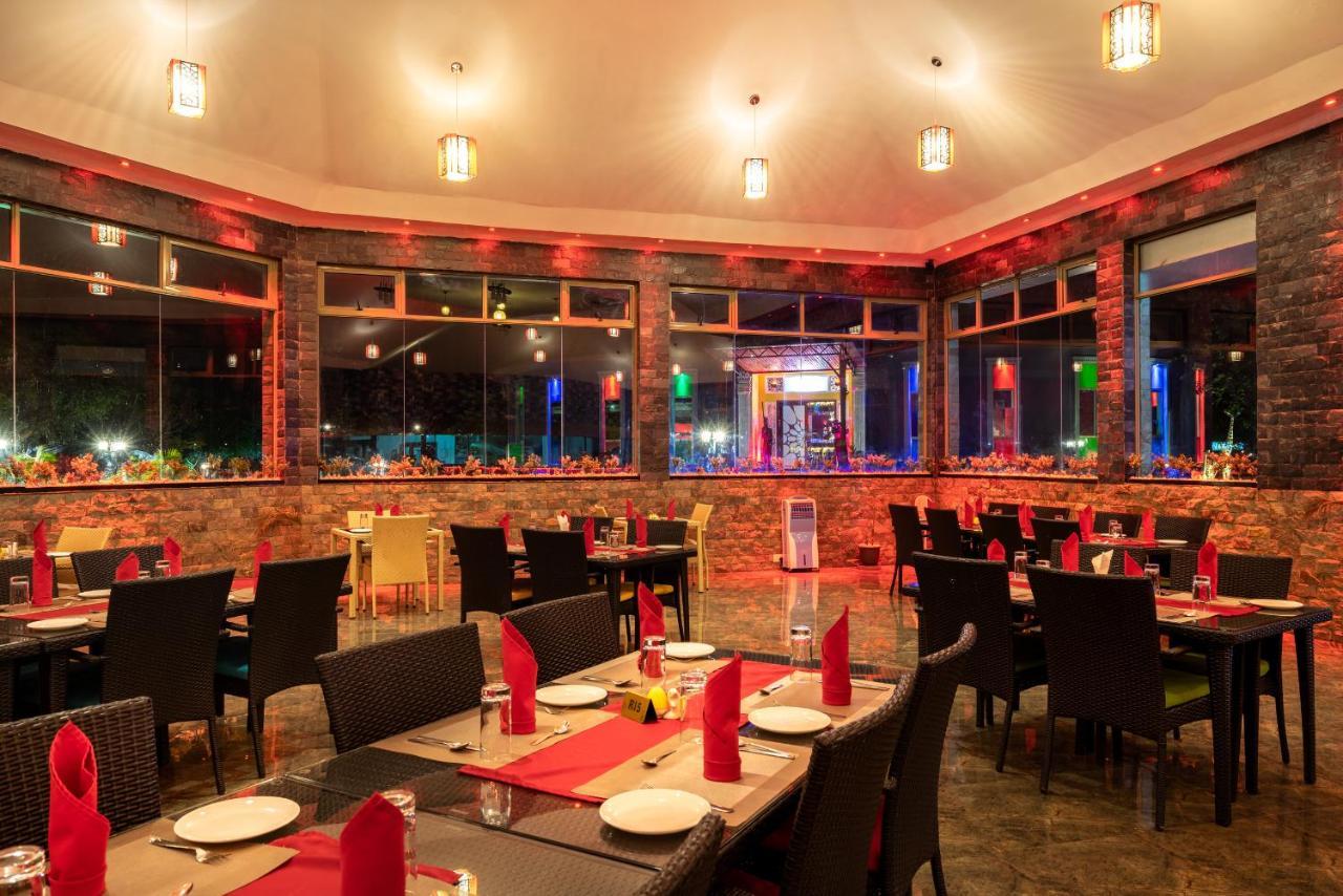 Fun Retreat Resort, Hotel And Ayurveda Spa 阿鲁沙 外观 照片