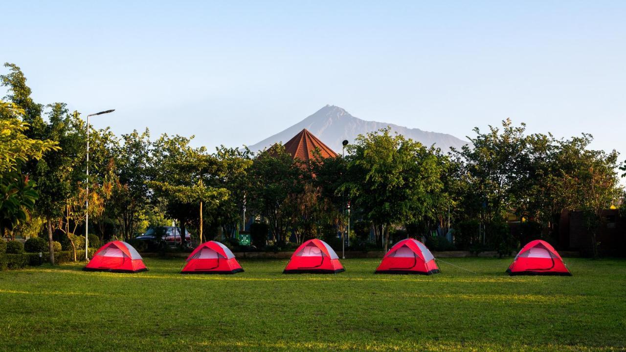Fun Retreat Resort, Hotel And Ayurveda Spa 阿鲁沙 外观 照片